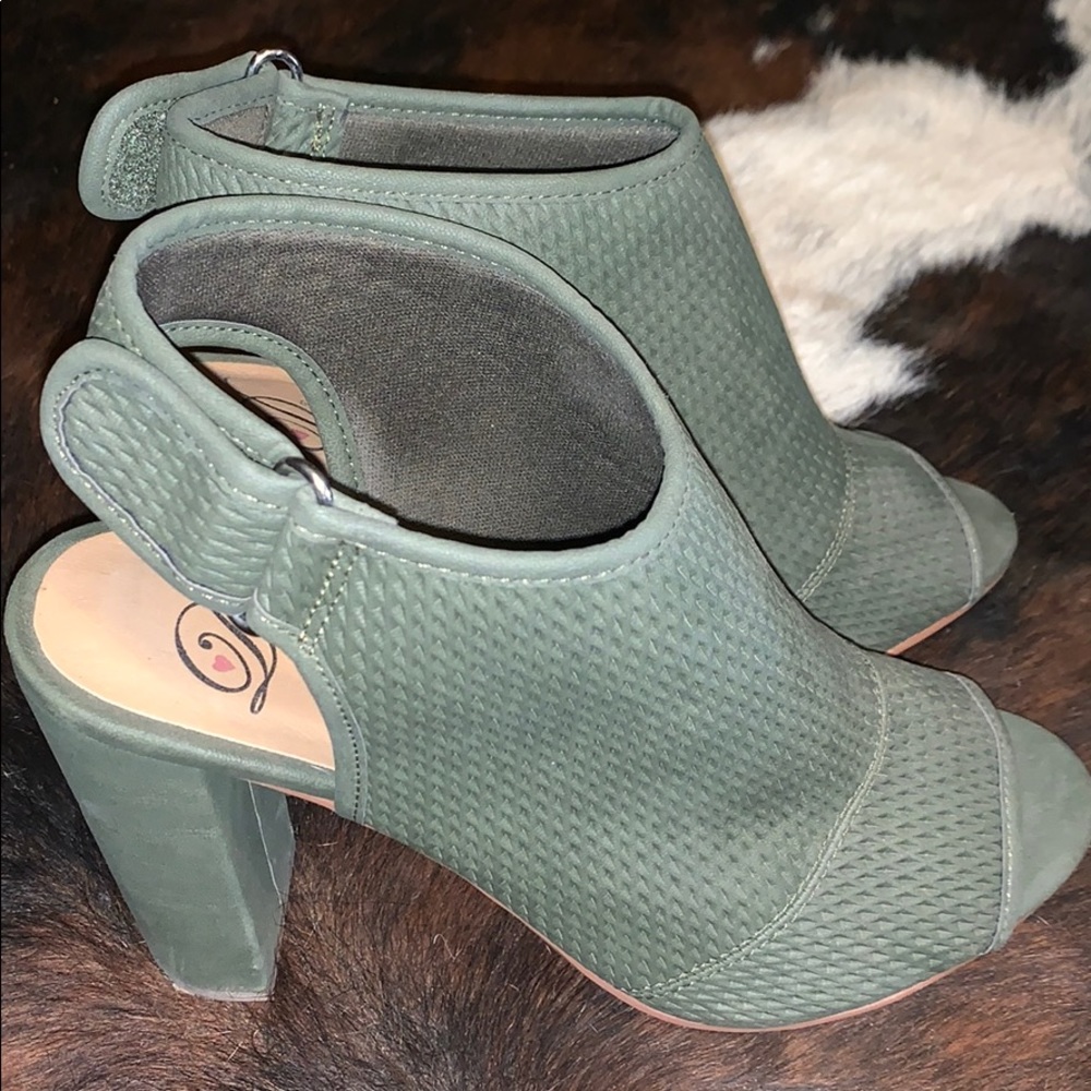 Olive green peep toe booties!